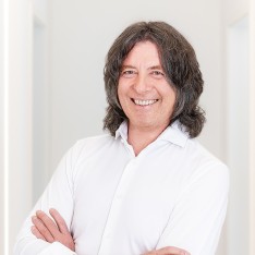 Dr. Elmar Feuser Portraitaufname